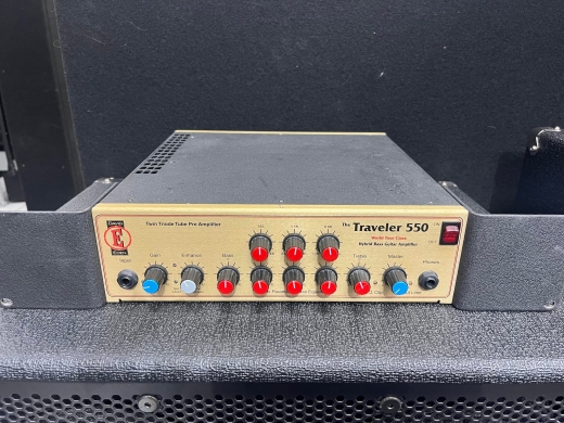 ジャンク品 Eden Traveler　550　エデン　アンプ　トラベラー ジャンク品 Eden Traveler 550 エデン アンプ トラベラー