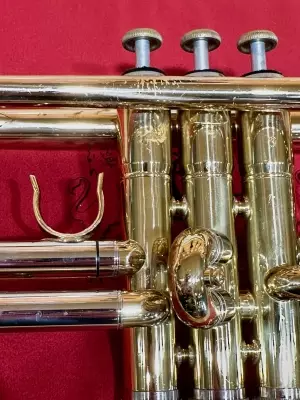 CARLTON STUDENT TRUMPET 5