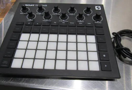Novation - CIRCUIT TRACKS