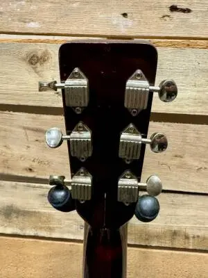 Martin Guitars - D-28 ROBINSON 2