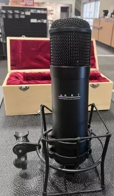 ART Pro Audio - T4 ART 2