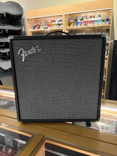 Fender - RUMBLE 40 V3 1X10 COMBO
