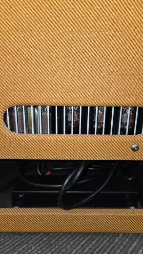 Fender Blues Junior Lacquered Tweed with Jensen C12-N 2