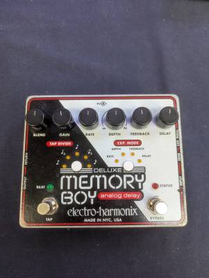 ギター Electro-Harmonix Memory Boy Electro-Harmonix Memory Boy Analog Delay Pedal with Chorus