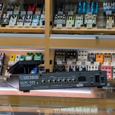 BOSS - GX-10 Guitar Effects Processor 2