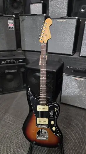 Fender Player II Jazzmaster, Rosewood Fingerboard - 3-Color Sunburst