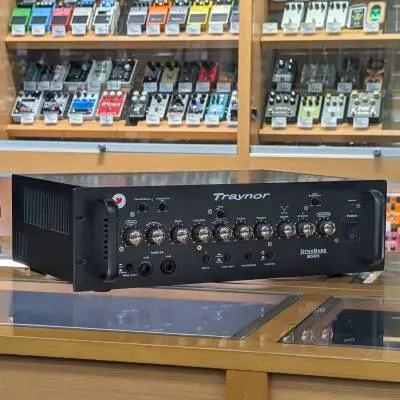 Traynor - DynaBass 800 Watt Bass Head