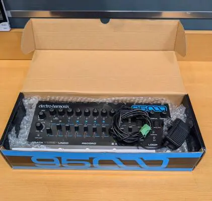 Store Special Product - Electro-Harmonix - 95000 Performance Loop Laboratory 6-Track Looper