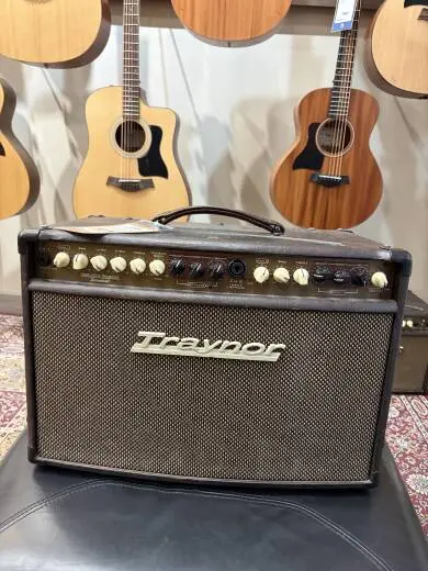 Traynor -ACOUSTIC 150W 2X6.5