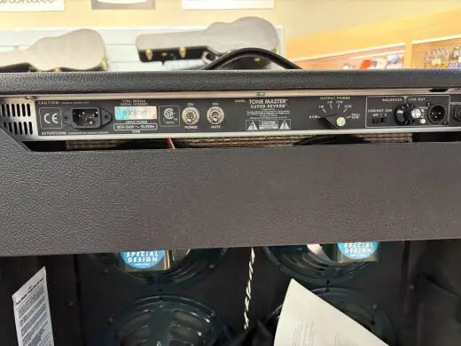 Fender - Tone Master Super Reverb 2