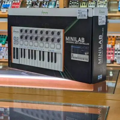 Arturia - 25 Mini Key Control w/Software Sounds 2
