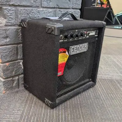 Fender - Rumble 15 2