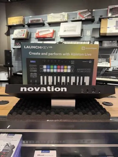 Novation - LAUNCHKEY25 MK3 2