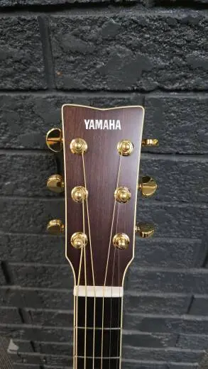 Yamaha LL16 ARE Original Jumbo Spruce Top Acoustic/Electric Guitar - Brown Sunburst 2