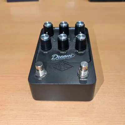 Universal Audio - UAFX Dream '65 Reverb Amplifier Pedal 2