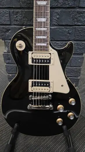 Epiphone Les Paul Classic Gloss - Ebony 2
