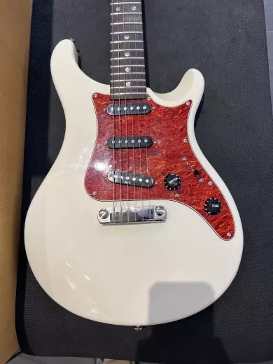 PRS SE EG SSS CREAM TORT PG 2