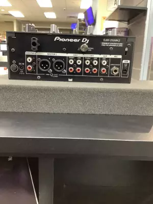 Pioneer DJ - DJM-250MK2 2