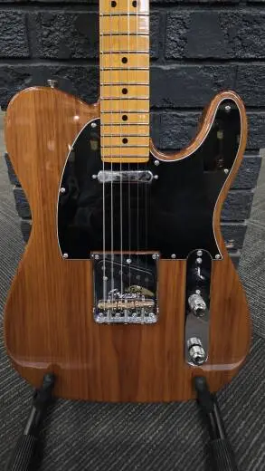 Fender American Professional II Telecaster, Maple Fingerboard - Roasted Pine 2