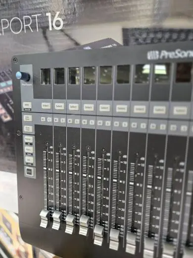 PreSonus - 2777100201 2