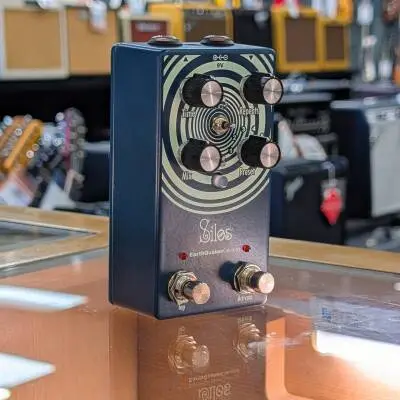 EarthQuaker Devices -  Silos Delay Pedal