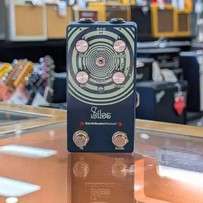 EarthQuaker Devices -  Silos Delay Pedal 2