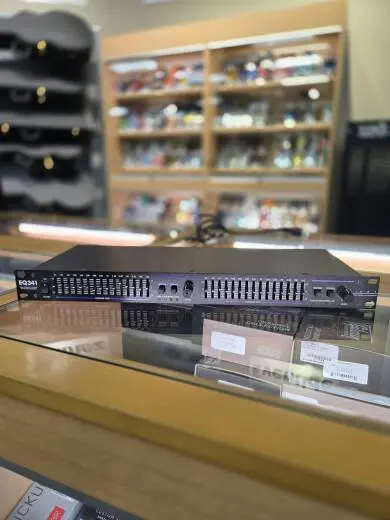 ART Pro Audio Dual 15 band EQ