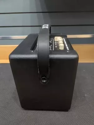 Vox - 3W Portable Modeling Guitar Amp - Classic Vox 2