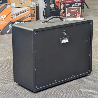 PRS Guitars - HDRX 1x12 Cabinet 2