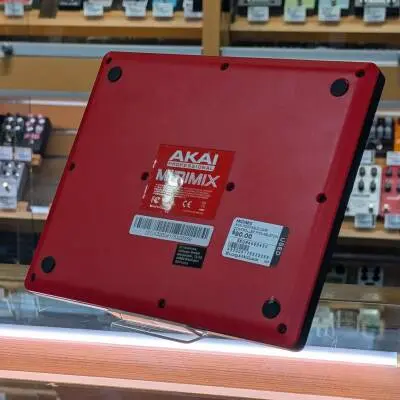 Akai - High-Performance Portable Mixer/DAW Controller 2