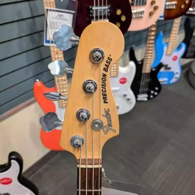 Fender: American Performer Precision Bass, Rosewood Fingerboard - Arctic White 2