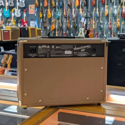 Fender - Acoustasonic 40 2