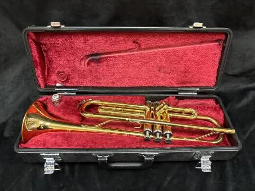 Yamaha YTR1335 Student Trumpet 2