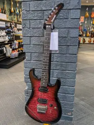 Kramer - 84 HH Quilt Electric Guitar with Gigbag - Magenta Burst