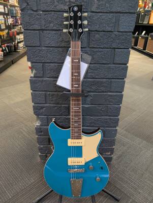 Yamaha - RSP02T Revstar II Professional Series Electric Guitar with Hardshell Case - Swift Blue