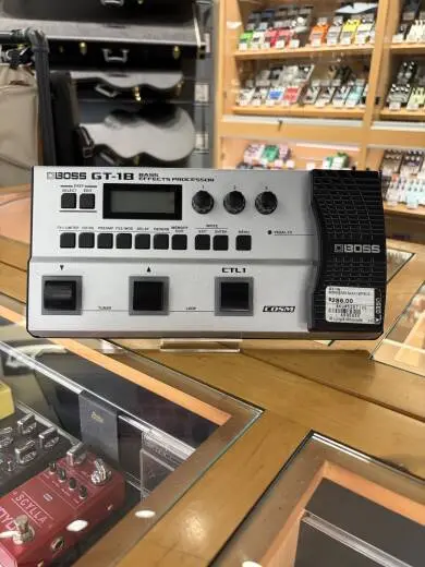 Store Special Product - BOSS - GT-1B