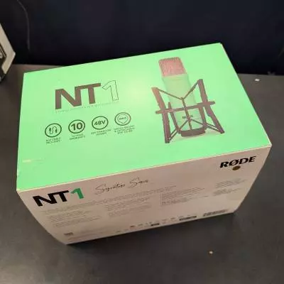 RODE - NT1 Signature Series Studio Condenser Microphone - Green 2