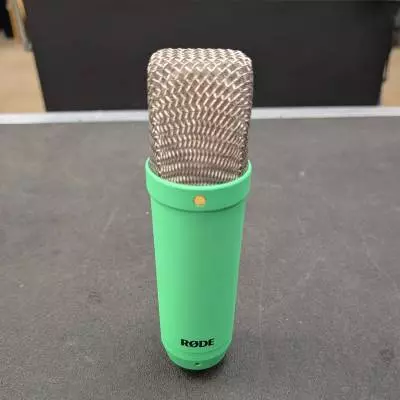 RODE - NT1 Signature Series Studio Condenser Microphone - Green 2