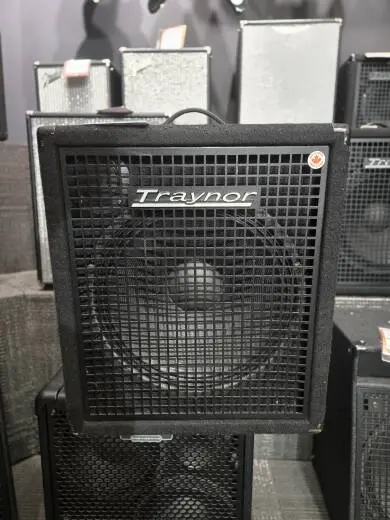 Traynor Small Block SB115 - 200 Watt 1x15 inch Bass Combo Amp