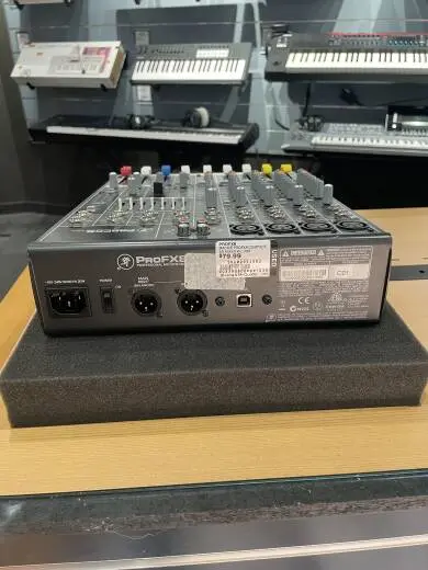 Mackie - PROFX8 2