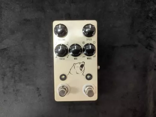 JHS Pedals - Kodiak Tremolo with Tap Tempo 2
