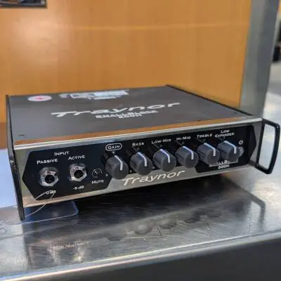 Traynor - Small Block 200 Watt Micro Bass Head