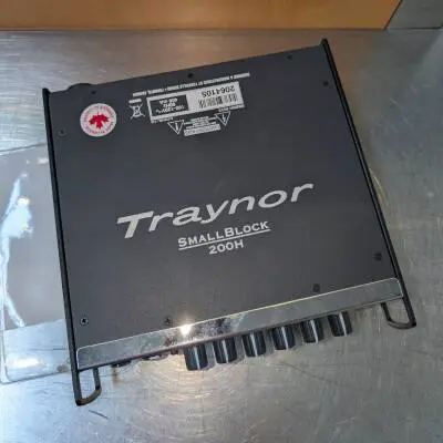 Traynor - Small Block 200 Watt Micro Bass Head 2