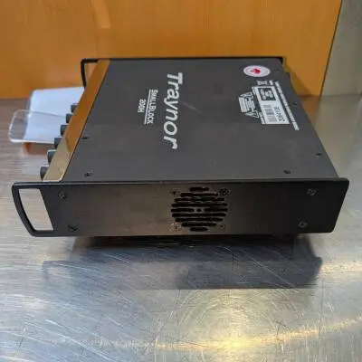 Traynor - Small Block 200 Watt Micro Bass Head 2