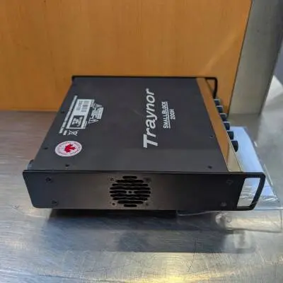 Traynor - Small Block 200 Watt Micro Bass Head 2