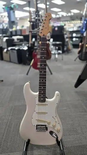Fender Player II Stratocaster, Rosewood Fingerboard - White Blonde