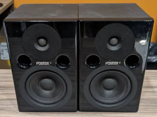 Fostex - PM0.4 - Compact Powered Desktop Monitors
