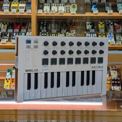 Arturia - MiniLab MkII 25 Mini Key Controller with Software Sounds