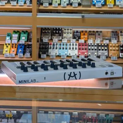 Arturia - MiniLab MkII 25 Mini Key Controller with Software Sounds 2