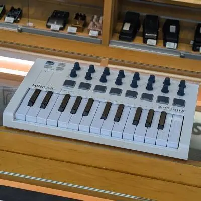 Arturia - MiniLab MkII 25 Mini Key Controller with Software Sounds 2